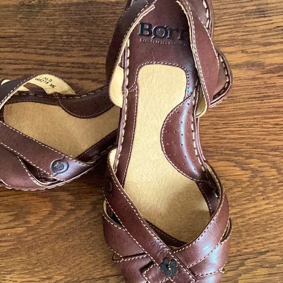 BORN LEATHER SLING BACK SANDALS - Picture 2 of 10